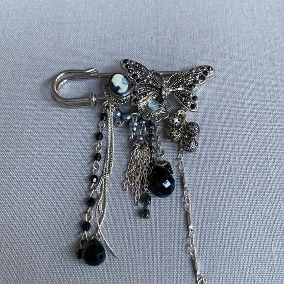 Nice Mixed Materials Brooch with Pin Back - Picture 1 of 4